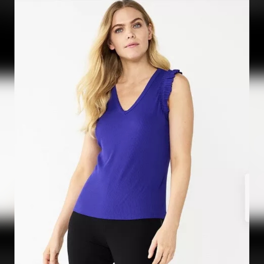 Nine West ruffle sleeve tank size M